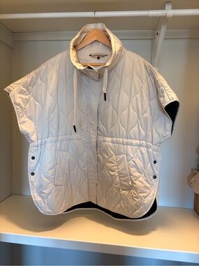 Light Cream Quilted Short-Sleeve Puffer Vest